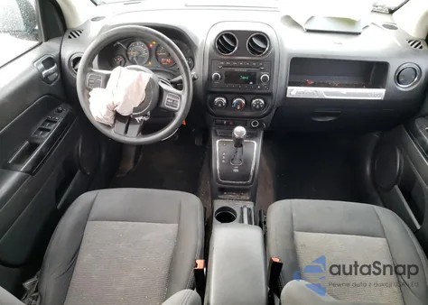 2015 Jeep Compass Sport z USA, uszkodzony, nr VIN 1C4NJDBB0FD130306